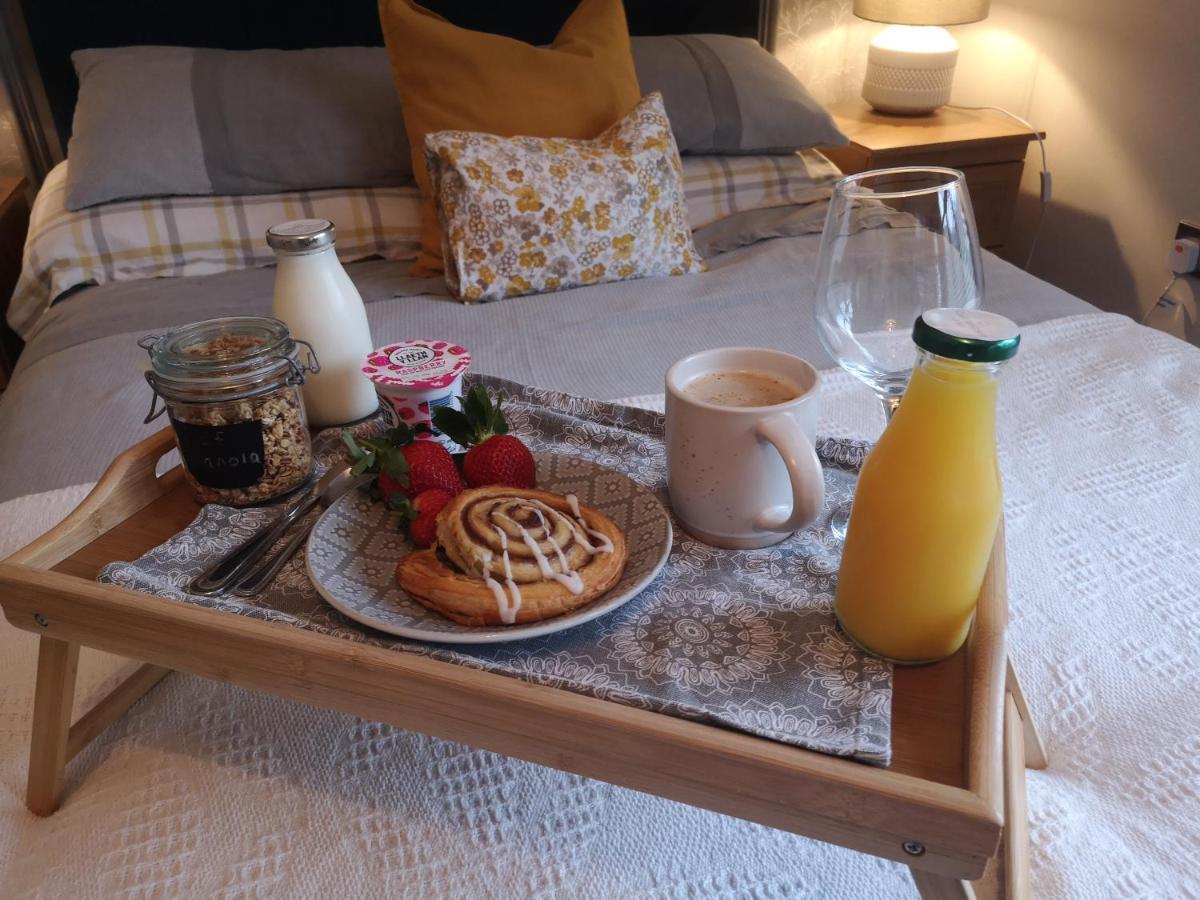 スウォンジー Y Cuddfan Gower Bed & Breakfast エクステリア 写真